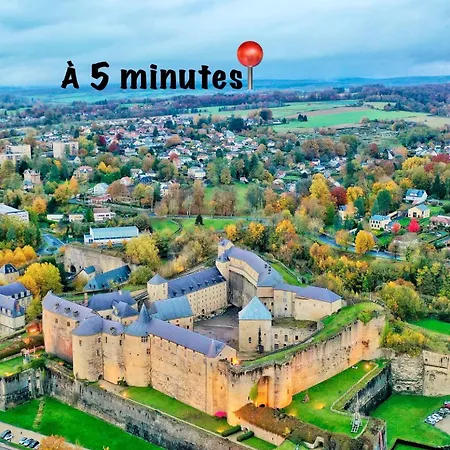 Дом отдыха Petit Cocon A 5 Min Du Chateau De *